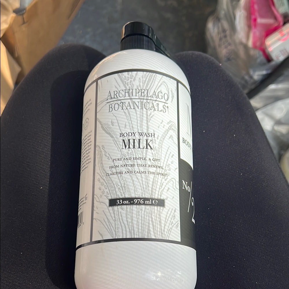 Archipelago Botanicals Milk Body Wash